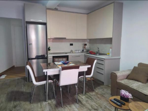Modern 1BR w/ Balcony in Up-and-Coming Hip Area